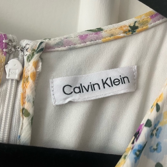 Calvin Klein Floral Sleeveless Flowy Midi Dress - Picture 2 of 4